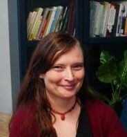 Lauri Wood headshot