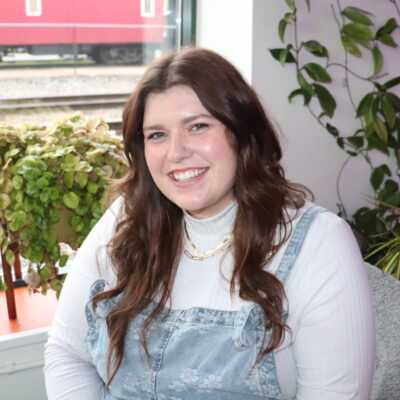Sarah Connell headshot